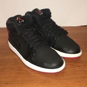 Air Jordan 1 Mid Premium